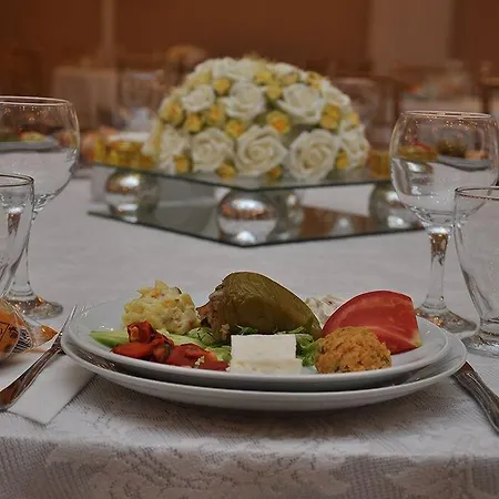 Madame Tadia אסקיסהיר