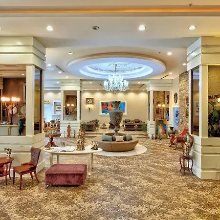 Madame Tadia מלון 3*