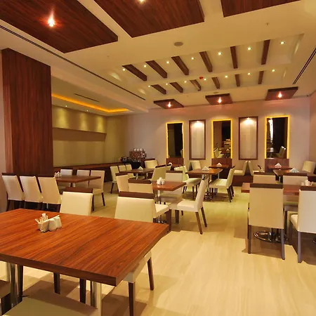 מלון Madame Tadia 3*