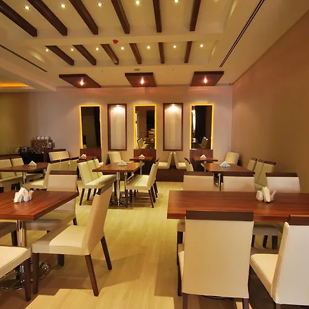 Madame Tadia אסקיסהיר